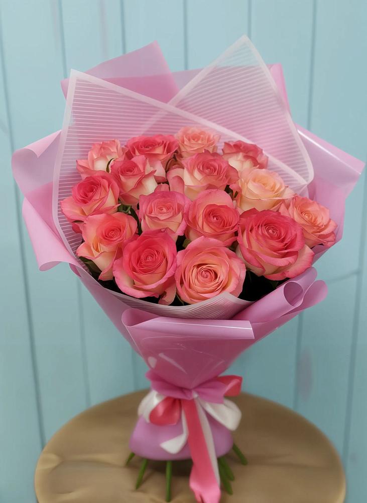 Букет 15 Розовых роз Равель в Тимошкино