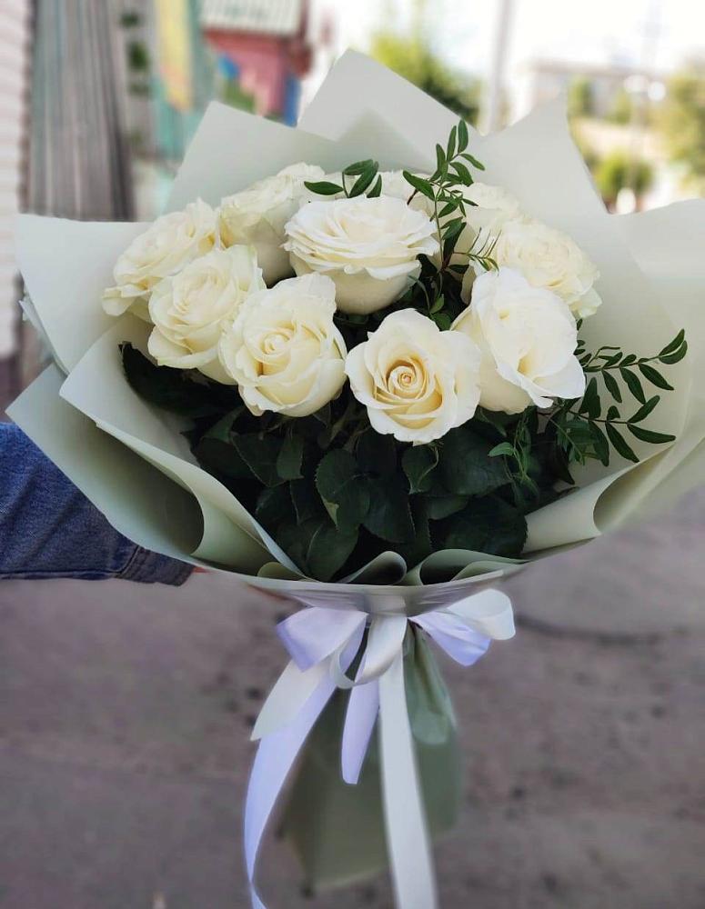 Букет Белые розы Проуд в Тимошкино
