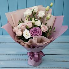 Букет цветов из:  Розы и Лизиантусы в Тимошкино
