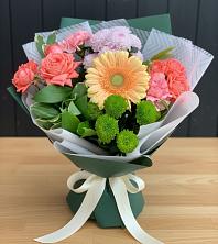 Букет цветов из:  Гвоздики, Розы, Герберы и Хризантемы в Тимошкино